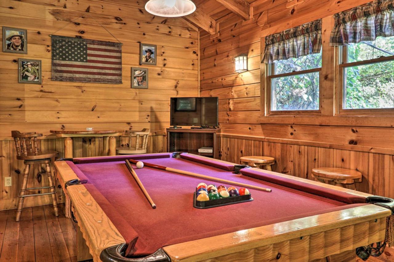 Cabin With Hot Tub And Deck, 3 Mi To Pigeon Forge Sevierville Εξωτερικό φωτογραφία